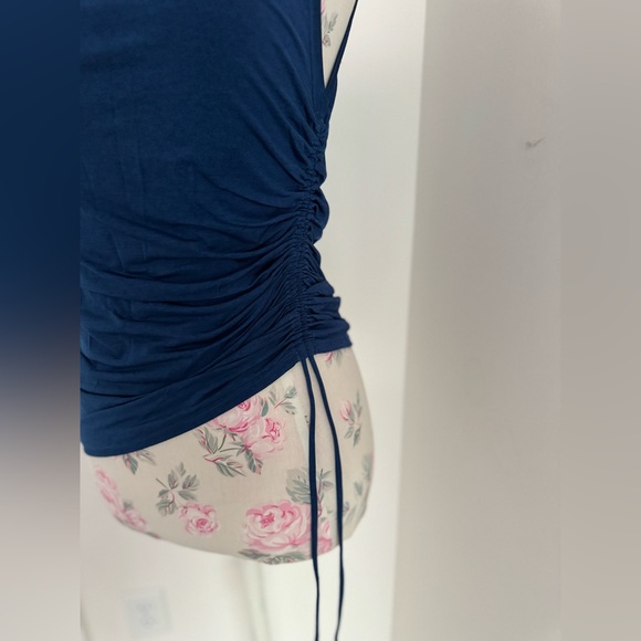 Beautiful top 💙 - Picture 6 of 13